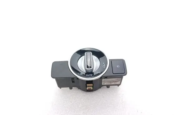 Mercedes-Benz CLA C117 X117 W117 Light switch A2129050551 L89L600L