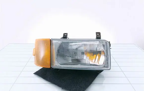 Volkswagen Transporter - Caravelle T4 Headlight/headlamp 4411114R 701953050 203293H