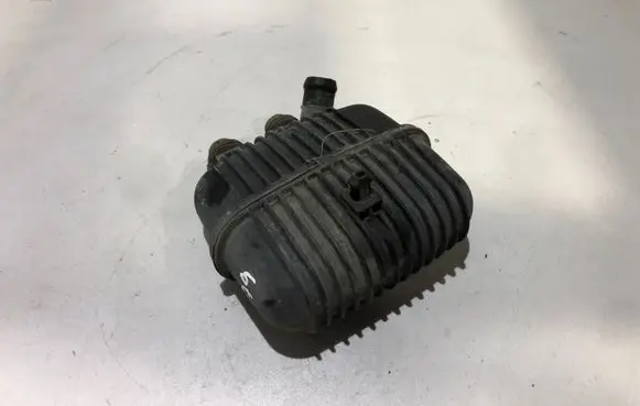 Audi A4 S4 B7 8E 8H Vacuum air tank 8E0129955
