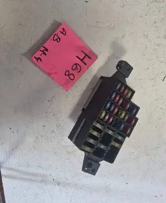 Renault Clio II Fuse box set 7703297597
