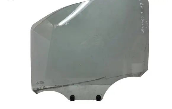 Citroen Berlingo Front door window glass four-door 