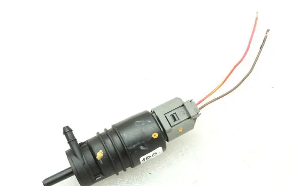 BMW 5 F10 F11 Windscreen/windshield washer pump 6934160 67126934160