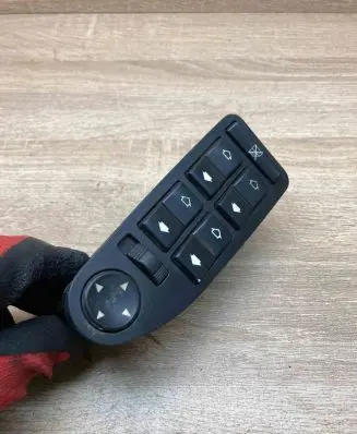 BMW 5 E39 Electric window control switch 6904306 406892