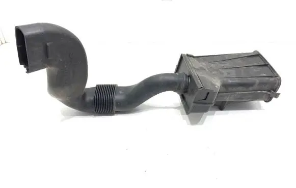 Skoda Roomster (5J) Air intake hose/pipe 6Y0129618A