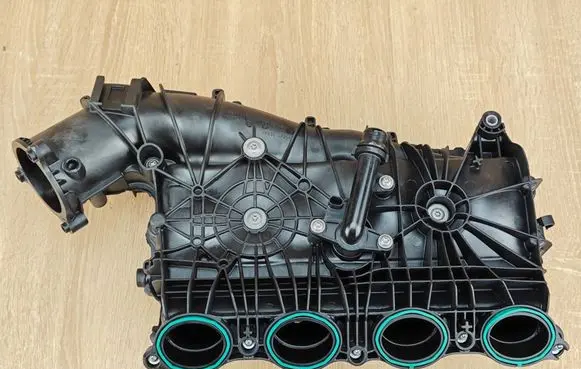 BMW 5 G30 G31 G38 Intake manifold 8647975