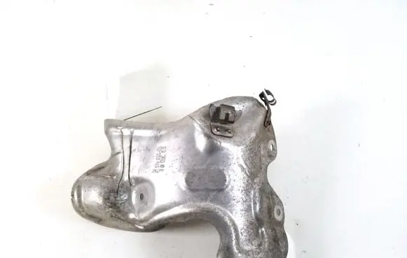 BMW 2 F46 Other engine bay part 8571893
