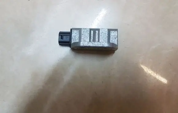 Nissan X-Trail T30 Airbag deployment crash/impact sensor