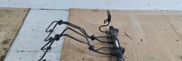 Volvo V50 Fuel main line pipe 9654592680 1120429