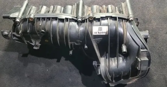 BMW 1 E81 E87 Intake manifold 7810179