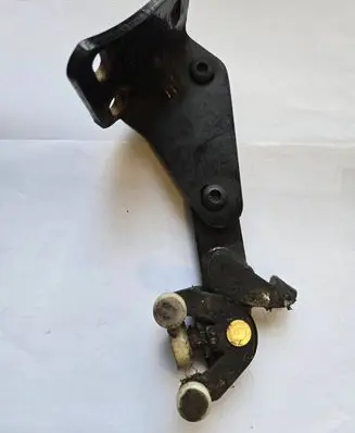 Volkswagen Caddy Sliding door lower roller guide/hinge 2K0843398A