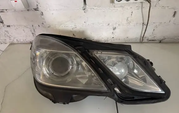 Mercedes-Benz E W212 Headlight/headlamp A2128202059 1ZT01080012