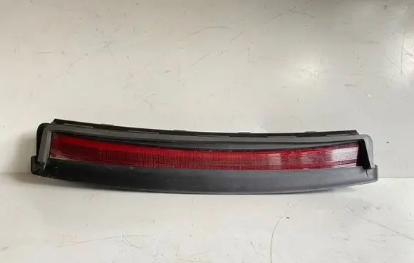 Tesla Model 3 Third/center stoplight 107740500F AR7190400023650 09201981537
