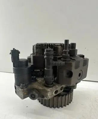 Renault Scenic II - Grand scenic II Fuel injection high pressure pump 8200108225 0445010075 037472