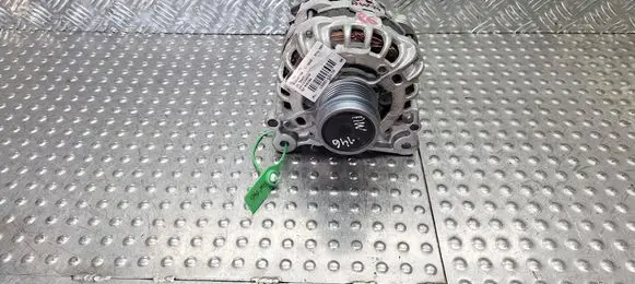 Volkswagen Golf VII Generator/alternator S27698413 04E903015H