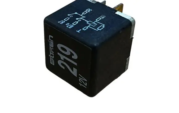 Skoda Superb B5 (3U) Other relay 443951253AA