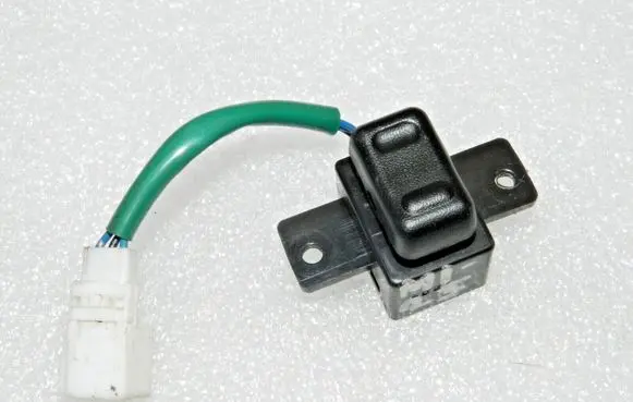 Mitsubishi Grandis Aerial antenna switch MR523078
