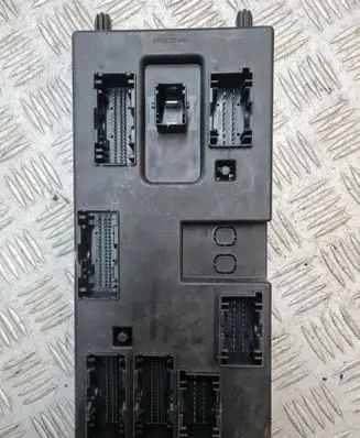 Jaguar XE Comfort/convenience module GX7314F041AJ