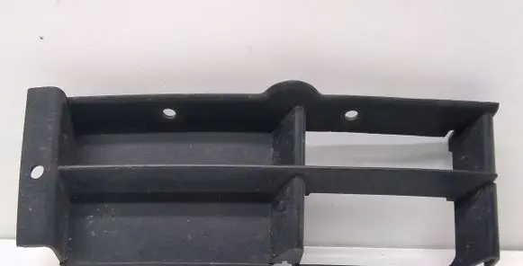 BMW 5 E39 Front bumper lower grill 8235640 511182356409