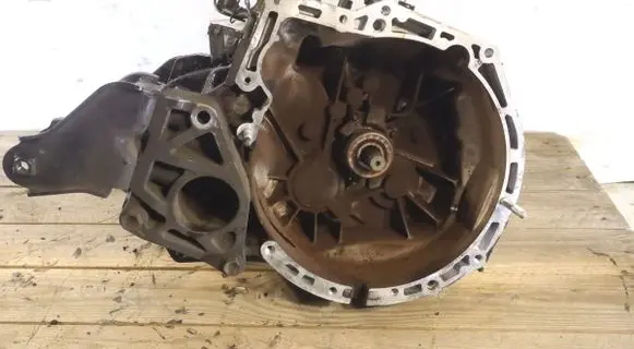 Suzuki SX4 Manual 5 speed gearbox 69K1