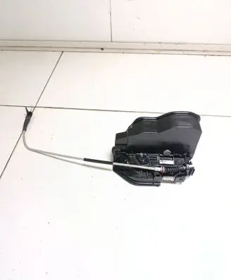 BMW 3 E90 E91 Front door lock 7202146