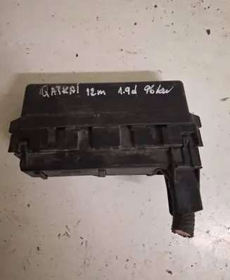 Nissan Qashqai Fuse box set 7154713830 24382EG002