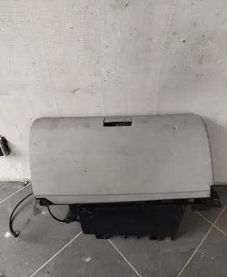Mercedes-Benz B W245 Glove box 1005483