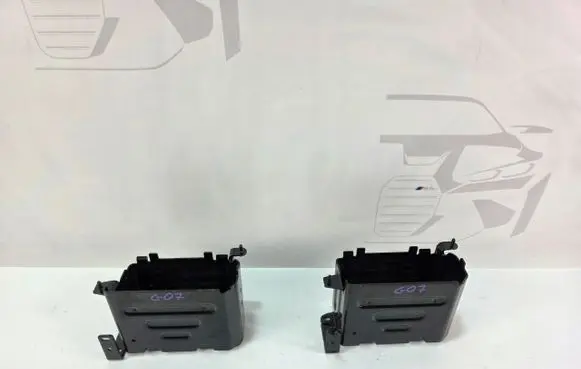 BMW X5 G05 Battery box tray 