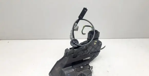 Volvo S80 Front door lock 31416674