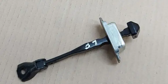 Nissan Pulsar Loading door check strap stopper 