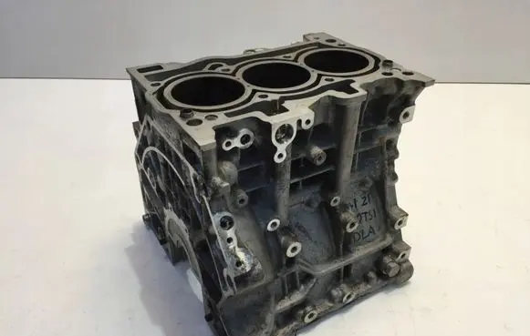 Audi A1 Engine block 05C103023A