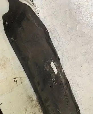 Renault Clio V Heat shield in engine bay 