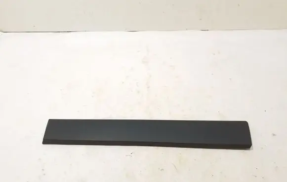 Nissan NV300 Sliding door trim (molding) 828212211R