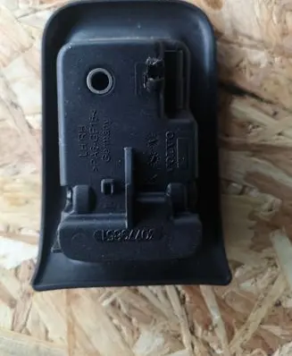Volvo XC70 Engine bonnet (hood) release handle 30779851