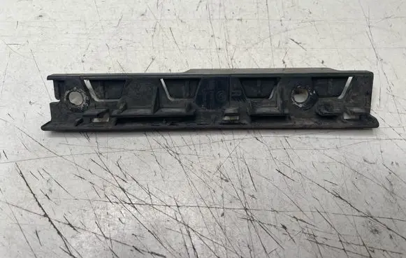 BMW 5 E60 E61 Front bumper mounting bracket 7066228