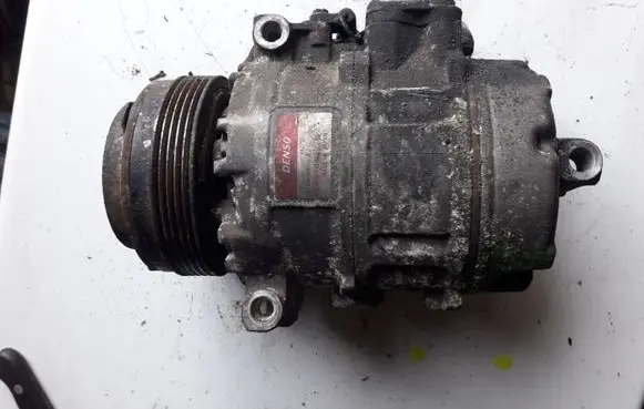 BMW 5 E39 Air conditioning (A/C) compressor (pump) HFC134A