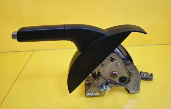Nissan Qashqai+2 Handbrake/parking brake lever assembly