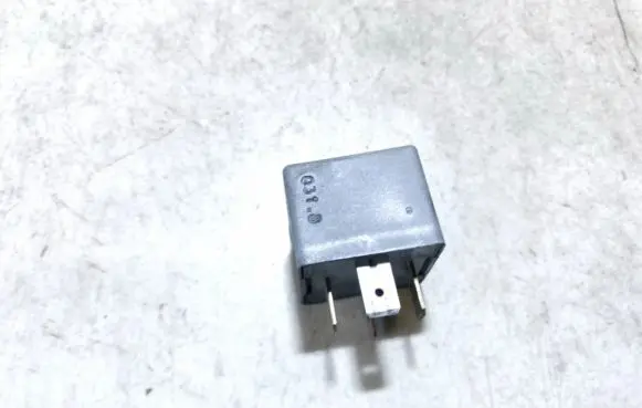 Volkswagen Golf IV Other relay 141951253b 20240072
