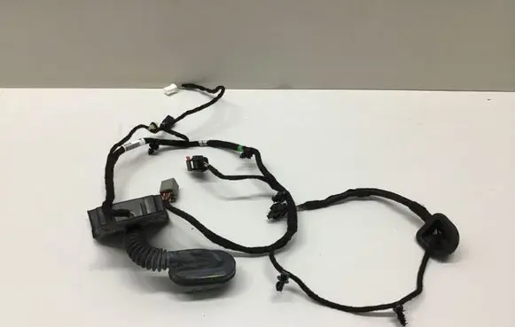Jeep Cherokee Rear door wiring loom P68287804AB