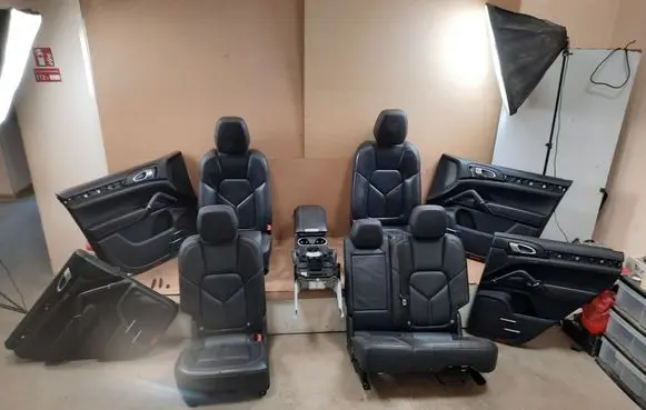 Porsche Cayenne (92A) Seat and door cards trim set 