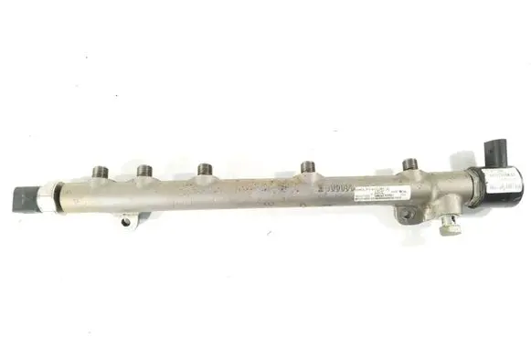 Mercedes-Benz E W211 Fuel main line pipe A6460700395 06111702531 R9144Z142A