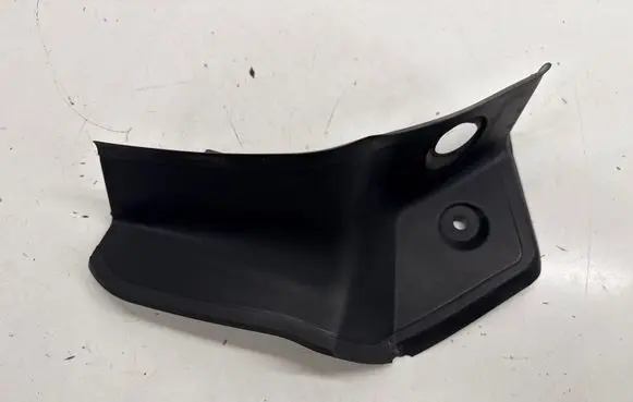 BMW X1 F48 F49 Rear light trim 7350722 63217350722