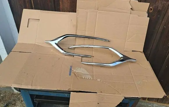 Mitsubishi Space Star Front bumper lower grill 6402A391