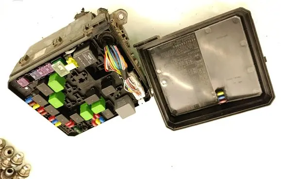 Mitsubishi Outlander Fuse box set PR07300000