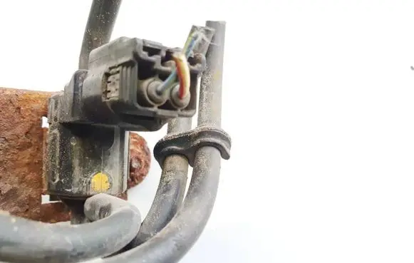 Mazda Premacy Turbo solenoid valve k5t44173 2213