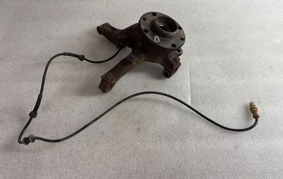 Alfa Romeo 145 - 146 Front wheel hub spindle knuckle