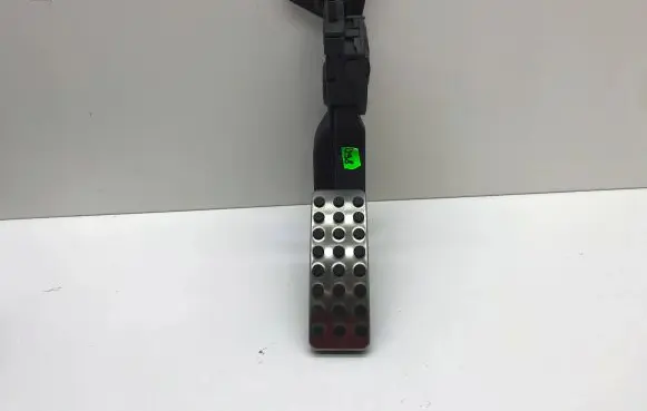 Mercedes-Benz GLE (W166 - C292) Accelerator throttle pedal A2923000100 Q004ZGS001 6PV93396663