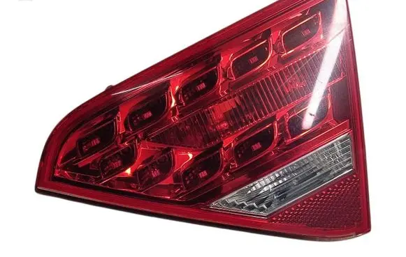Audi S5 Tailgate rear/tail lights 8T0945094B
