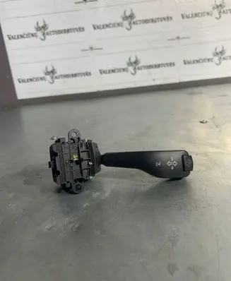 BMW 3 E46 Indicator stalk 8363668K 01104010