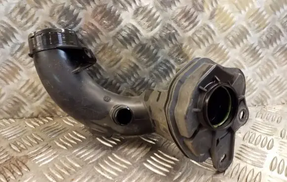 Peugeot 508 Intercooler hose/pipe 98689
