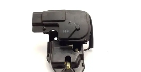 Chevrolet Epica Tailgate/trunk/boot lock/catch/latch